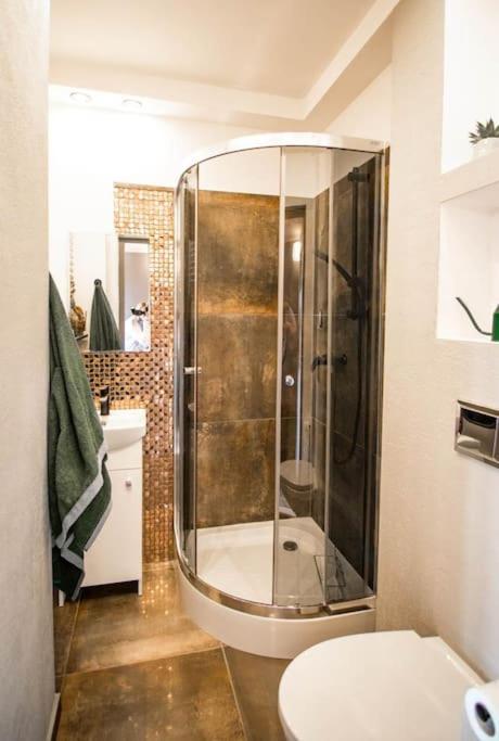 Appartamento Bright 7th Floor With Balcony & View